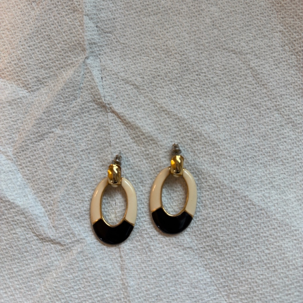 Black And Cream Oval Earrings With Gold Accent 15$